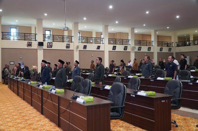 Pemkab Lamongan dan DPRD Sahkan APBD 2026