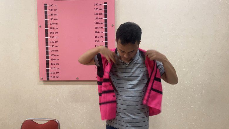 Modus Kredit Fiktif Rugikan Negara Rp2,9 Miliar, Kejari Surabaya Tahan Pegawai BRI
 