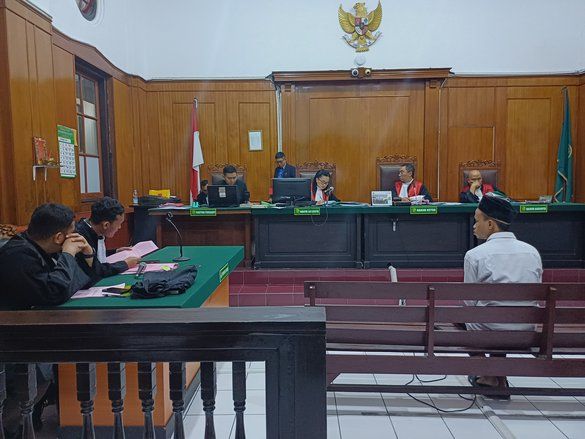 Pencuri Besi Saat Demo Rusuh di Grahadi Jalani Sidang Perdana