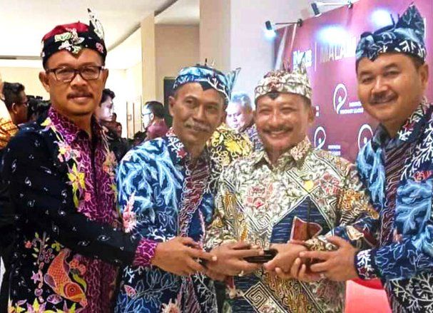 Bung Karna Terima Penghargaan Indonesia Visionary Leader