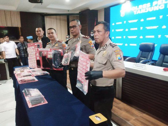 Polres Tanjung Perak Sita 1,01 Kg Sabu, 27 Tersangka Ditangkap