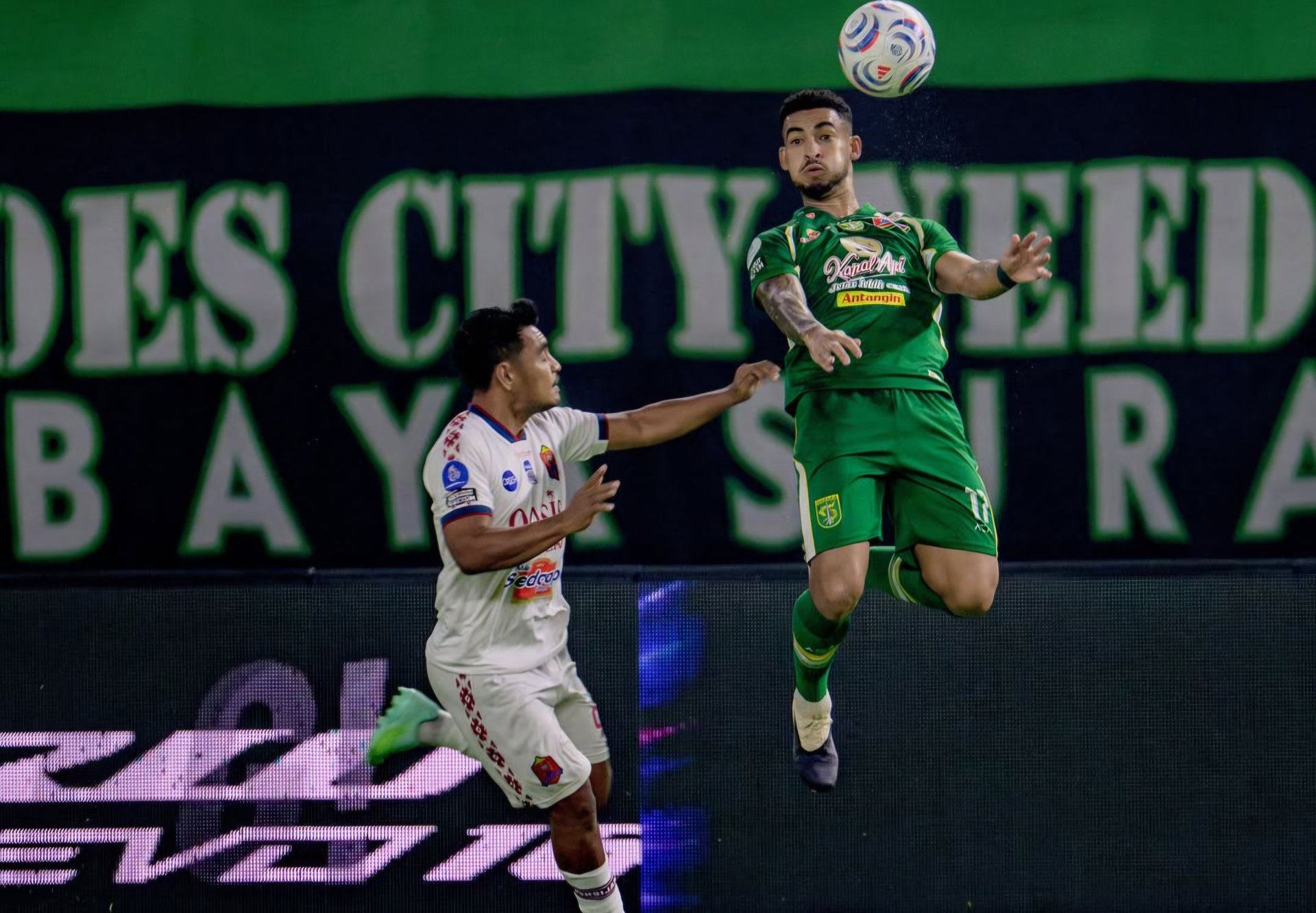 Gol Risto Mitrevski Menit 90+2 Selamatkan Persebaya dari Kekalahan atas Persijap