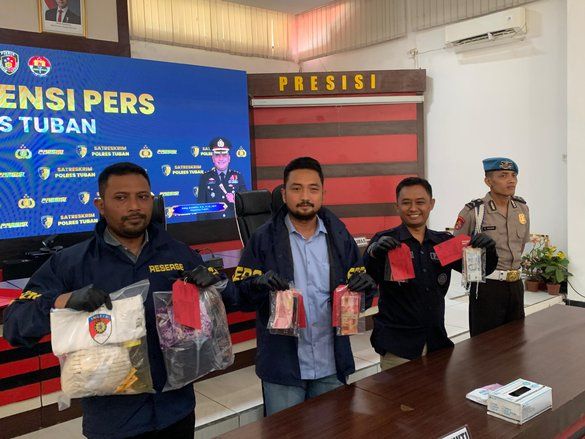 Tiga Warga Tuban Ditangkap Usai Edarkan Uang Palsu di Pasar Wage Grabagan