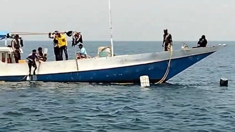 Hari Kedua, Tim SAR Masih Cari Penyelam Hilang di Perairan Kalibuntu Probolinggo
