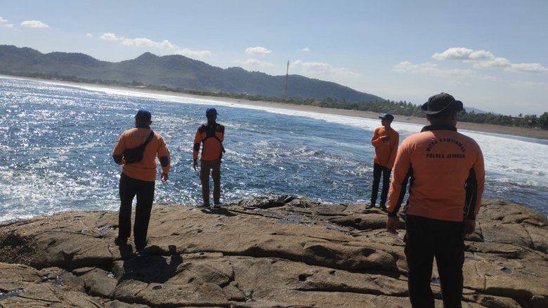 Dua Saudara Kandung Asal Jember Hilang Terseret Ombak di Pantai Sruni Payangan Saat Berlibur