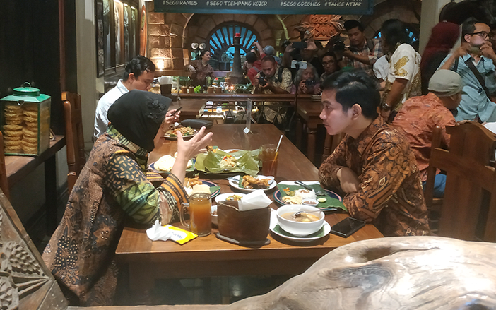 Gibran Rakabuming Berguru ke Risma