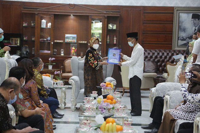 Perkuat Harmonisasi, Berikan IMB Gratis ke Seluruh Rumah Ibadah