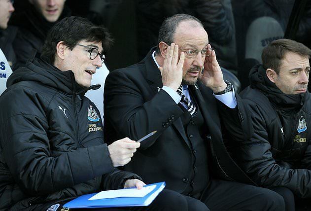 Benitez Ditawari Dalian Yifang Kontrak Rp214 Miliar