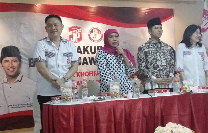 Jokowi Kumpulkan Relawan Pemenangan Pilpres di Makassar