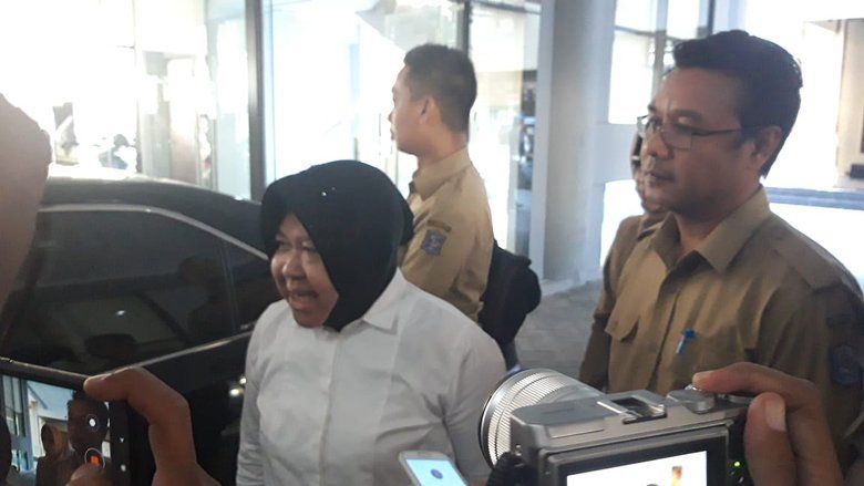 Risma Serahkan Aset Pemkot untuk Bangun Tiga Polsek Baru