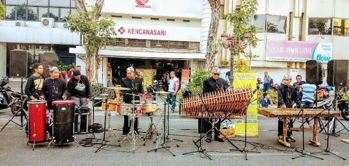 Aturan Mengamen di Taman Mulai Disoal