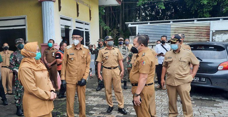Isolasi Terpadu Covid-19, Pemkab Jember Manfaatkan Hotel dan Fasilitas Olahraga