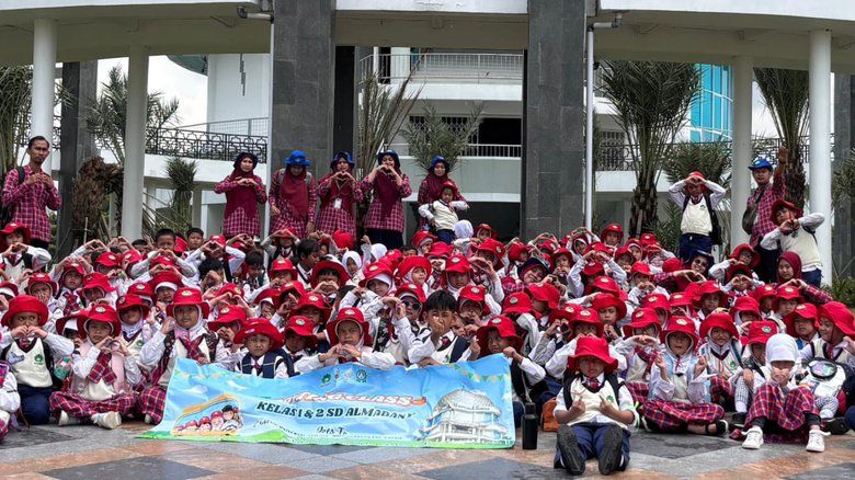 Gresik Universal Science Jadi Ruang Belajar Interaktif bagi Siswa SD Almadany Gresik