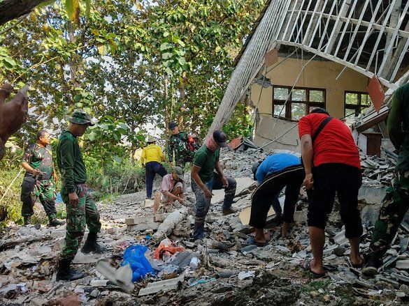 Baru Tiga Tahun Dibangun, Ruang Kelas SDN Trantang Tuban Ambruk 