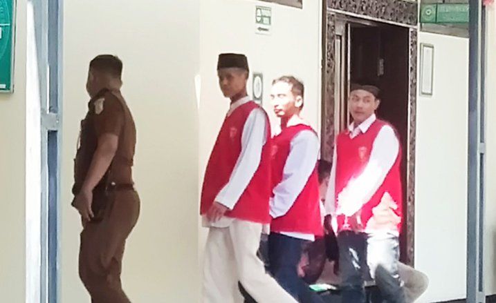 Perdana, Pengadilan Negeri Gresik Gelar Sidang Pidana Offline