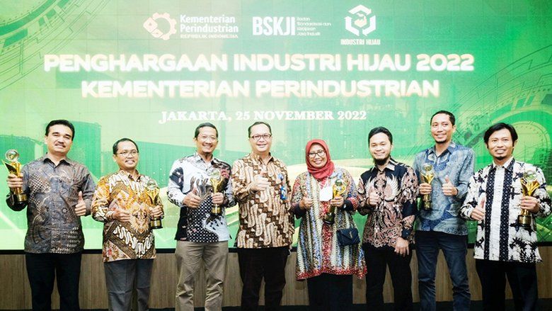 Delapan Pabrik SIG Raih Penghargaan Industri Hijau 2022 dari Kemenperin RI