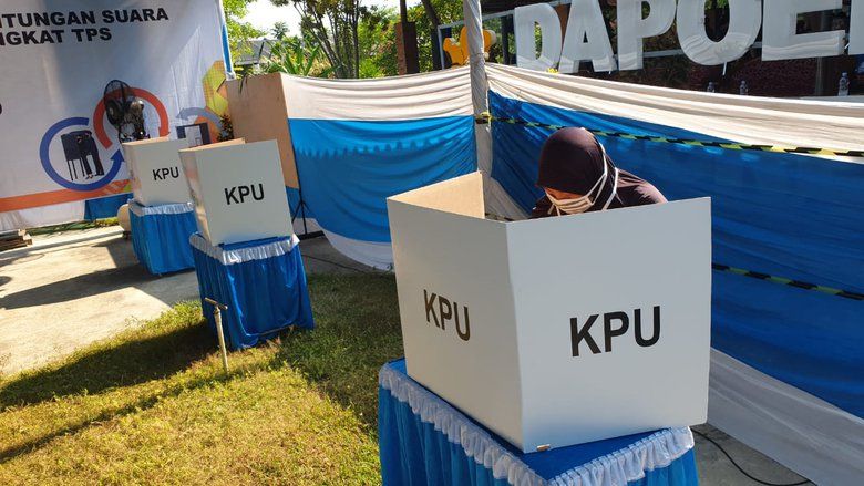 Bawaslu Surabaya: Pemilih Dilarang Membawa Ponsel&nbsp;ke Bilik Suara