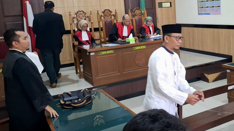 Tipu 14 Orang Pakai SK ASN Palsu, Antoni Divonis 2,5 Tahun Penjara