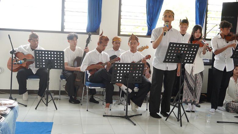 Disrupsi Era Digital, Siswa SMA PGRI 1 Jombang Tetap Lestarikan Musik Keroncong