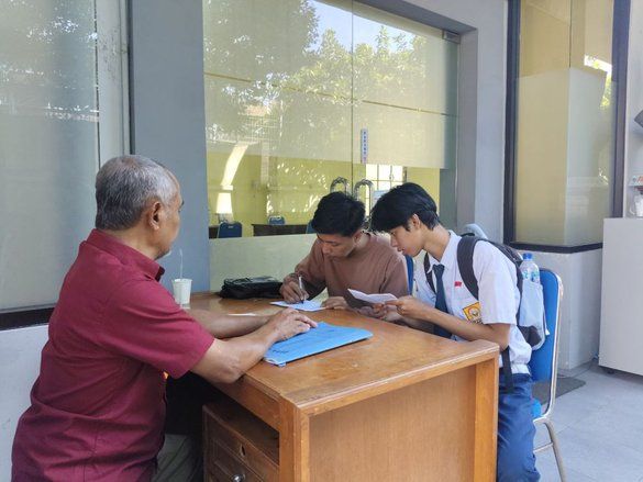 4.006 Lulusan SMP Tak Dapat PIN SPMB, Dindik Jatim Imbau Tetap Lanjut Sekolah