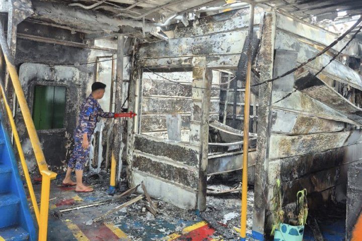 KMP Bontang Terbakar Saat Lego Jangkar di Perairan Ketapang Banyuwangi