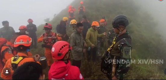 Sedang Misi Pengawasan Laut, Tiga Pegawai KKP Jadi Korban Jatuhnya Pesawat ATR 42-500