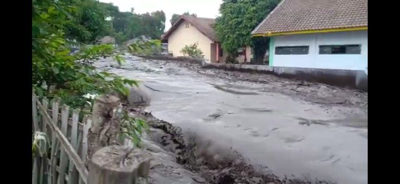 Banjir Bandang Kembali Terjang Dua Desa di Kaki Gunung Ijen Bondowoso 