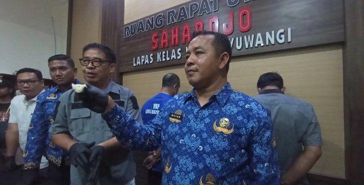 Penyelundupan 12 Paket Sabu dalam Lontong ke Lapas Banyuwangi Digagalkan