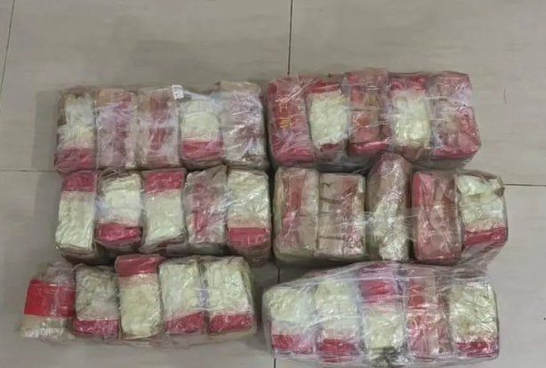 Polda Riau Gagalkan Penyelundupan 30 Kg Sabu, Salah Satu Kurir Lari ke Hutan