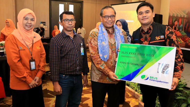 Sekda Gresik Lepas 1.095 Petugas Sensus Ekonomi 2026