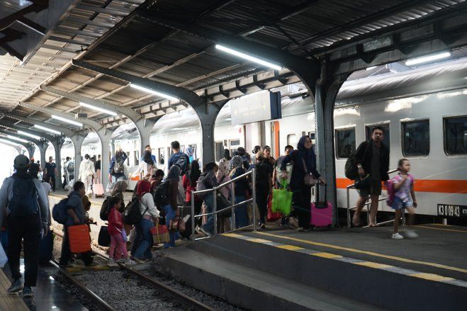 Daop 9 Jember Catat Lonjakan Penumpang Kereta Api Selama Angkutan Nataru 2025/2026