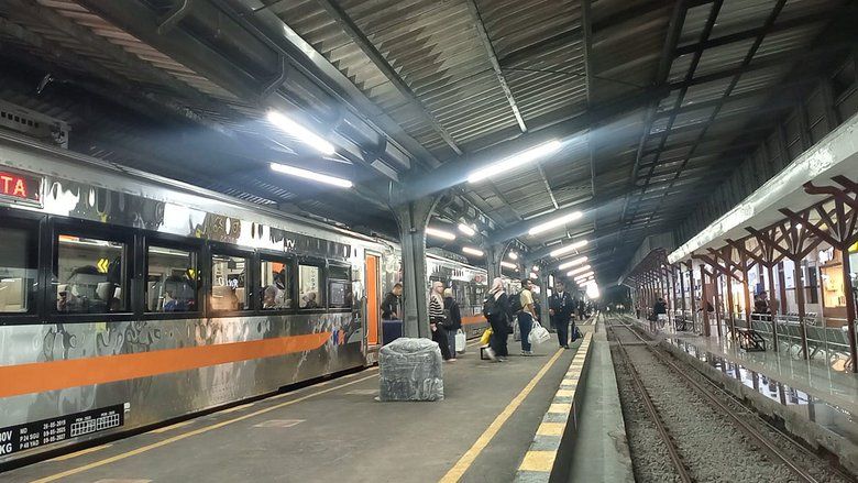 Arus Balik Lebaran 2026 Memuncak, 381 Ribu Penumpang Padati Kereta di Jember