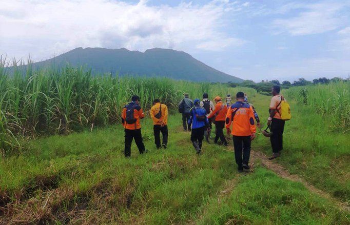 Pencari Pucuk Hilang di Hutan Baluran Situbondo