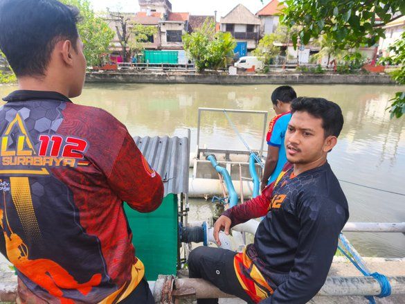 Diduga Terpeleset Saat Beraktivitas di Bantaran Kalimas, Pemuda 21 Tahun Ditemukan Tewas Tenggelam
