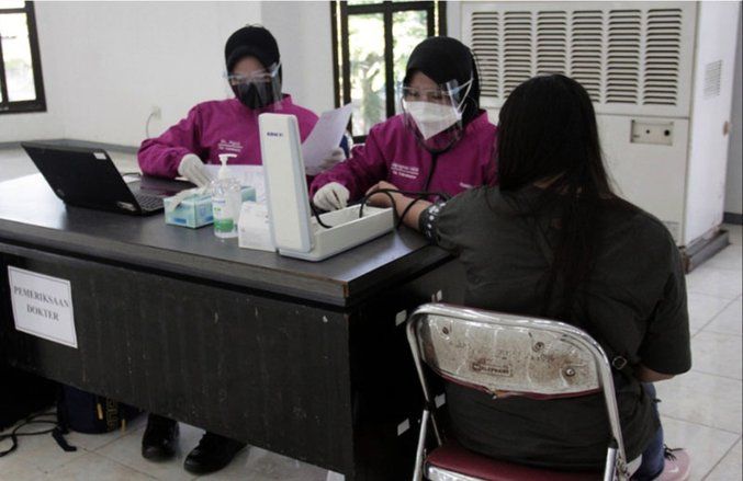 Gandeng Lantamal V Surabaya, Daop 8 Hadirkan Vaksinasi Keluarga Pekerja