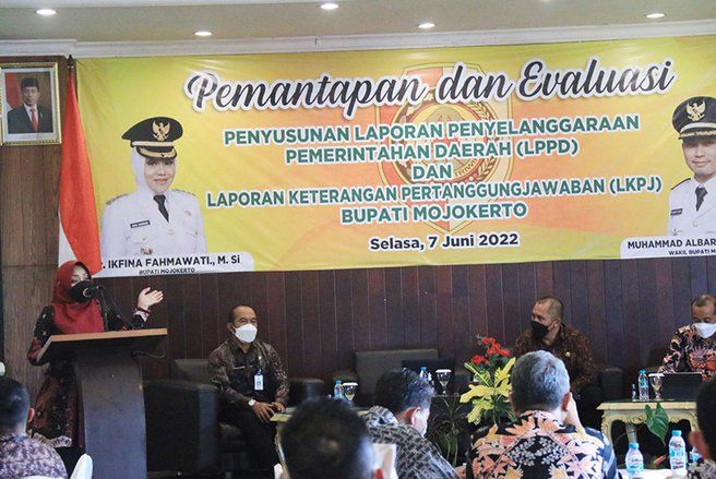 Buka Pemantapan Penyusunan LKPJ Dan LPPD, Bupati Mojokerto Tekankan Laporan Transparansi