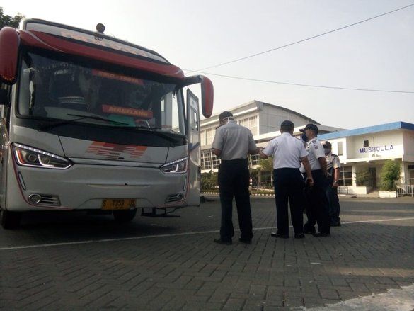 Pandemi, Angkutan Penumpang Transportasi Umum di Jatim Turun 43 Persen Selama Natal 2020