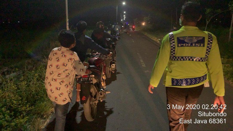 Pandemi Covid Main ‘Perang Petasan’, 43 Pemuda Diamankan