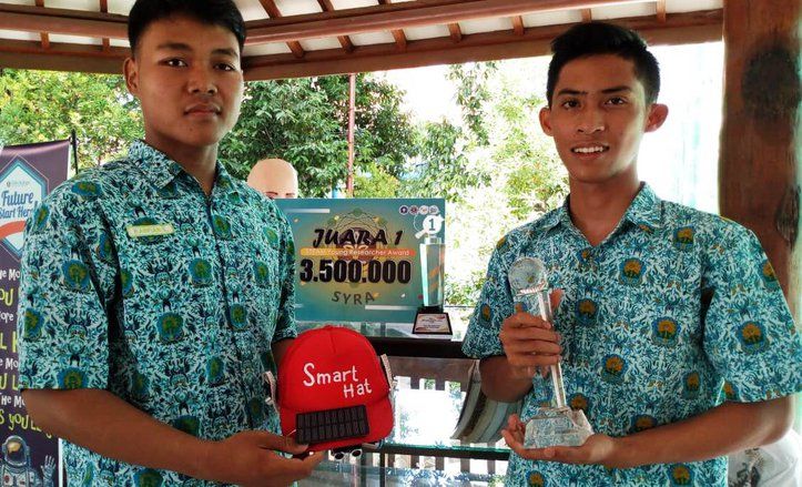 Topi Pintar untuk Tunanetra dari Ponorogo