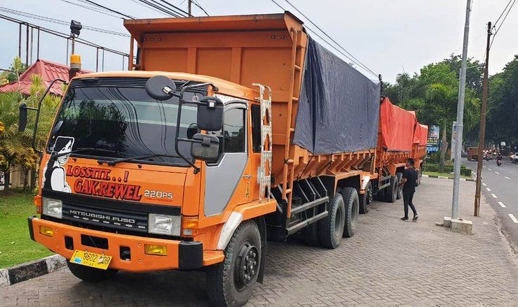 Limbah B3 Adiprima Dibuang ke Bekas Galian, Truk Pengangkut dari PT Pria