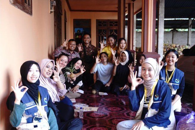 Tim KKN-PPM UGM Ajak Warga Sumberberas Optimalkan Potensi Kelapa