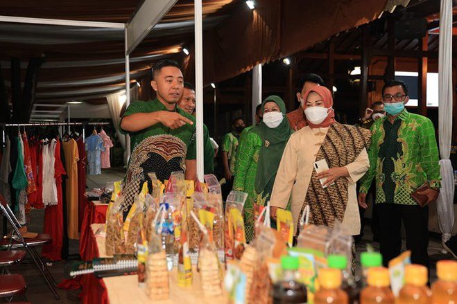 Produk UMKM Kota Probolinggo Laris Manis Diborong Pembeli di TMII Jakarta