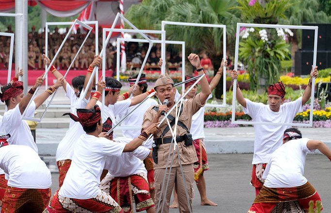 Aksi Teatrikal Hari Pahlawan di Surabaya Gambarkan Sosok Pejuang Masa Kini