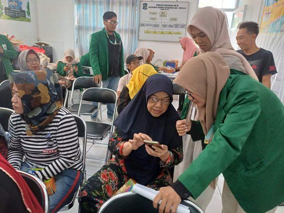 UMKM Nginden Diajak Manfaatkan Digital Marketing untuk Promosi