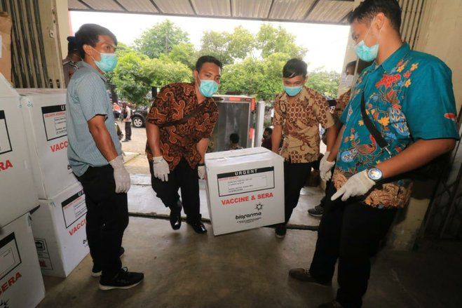 2.301 Nakes di Surabaya Telah Divaksinasi Covid-19