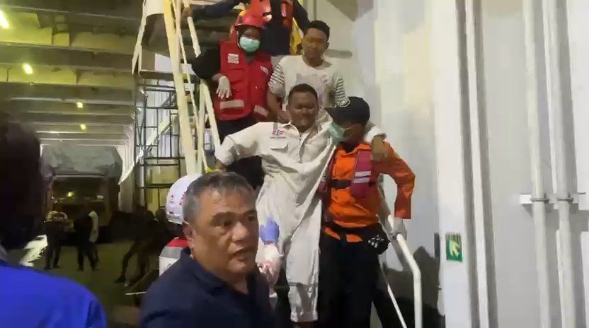 108 Orang Berhasil Dievakuasi dari KM Virgo Transport 8, 129 Masih Dicari