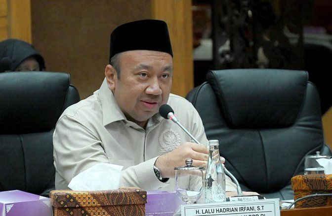 DPR Desak Investigasi Dugaan Riset Palsu AI
