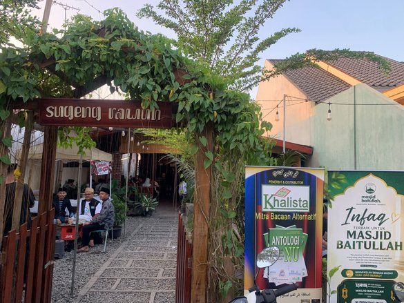 Warkop Blandongan Tambakberas Jadi Jujukan Muktamirin di Muktamar ke-35 NU