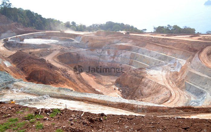 Abaikan Dampak Sosial dan Lingkungan, Warga Ancam Tutup Paksa Tambang Emas Banyuwangi