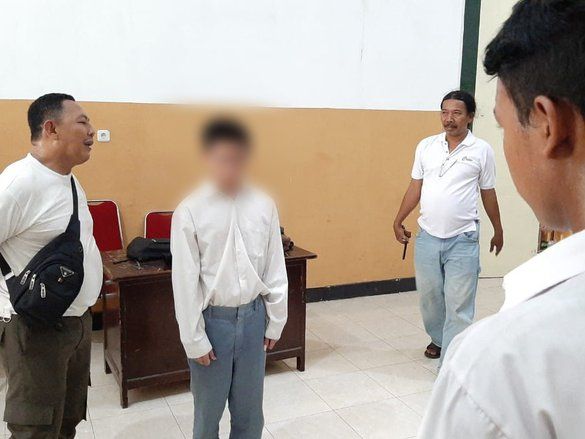 Satpol PP Probolinggo Kota Amankan Belasan Pelajar Bolos Sekolah